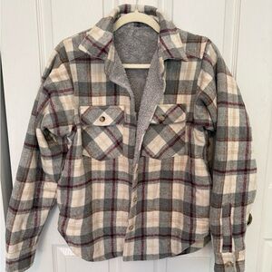 Women’s Plaid Button-Up Jacket